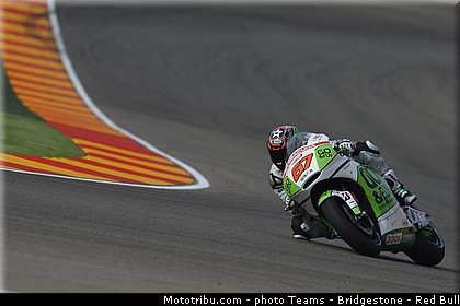 motogp_staring_0008_espagne_aragon_motorland_2013.jpg