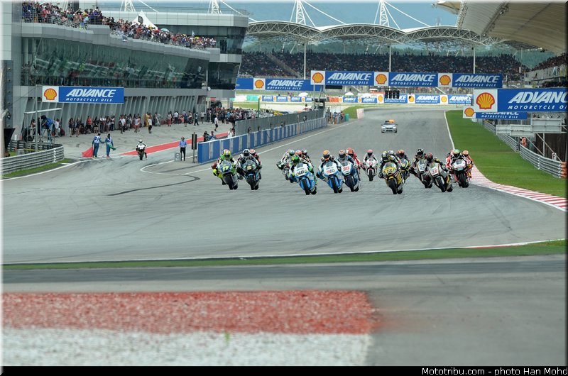 moto2_005_malaisie_sepang_2013