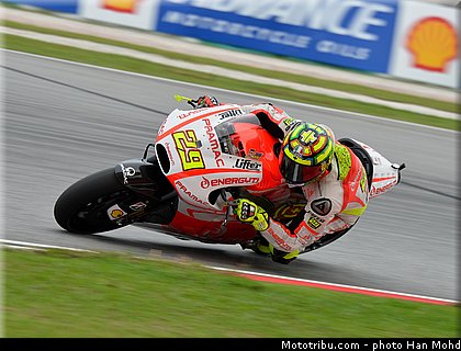motogp_iannone_001_malaisie_sepang_2013.jpg