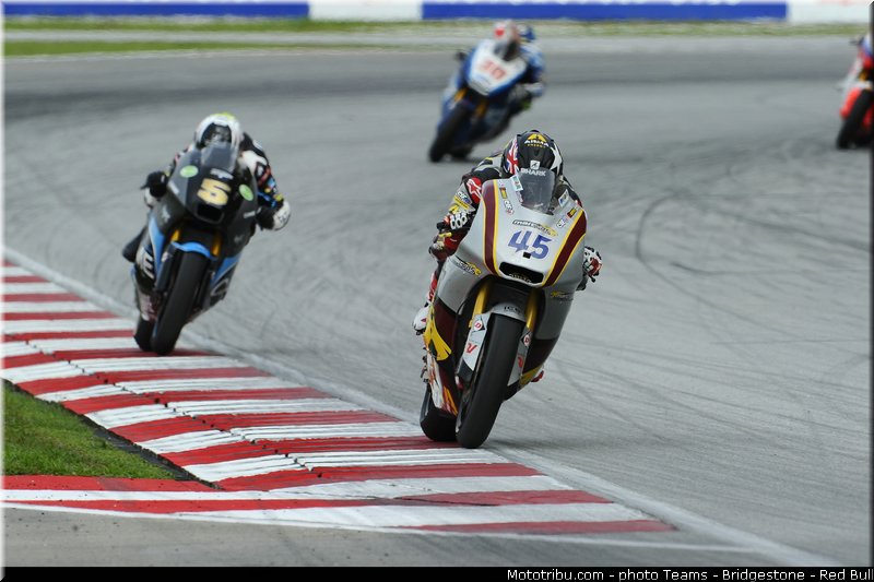 moto2_007_malaisie_sepang_2013