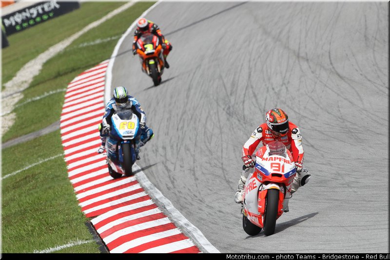 moto2_032_malaisie_sepang_2013