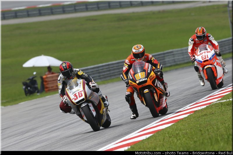 moto2_036_malaisie_sepang_2013