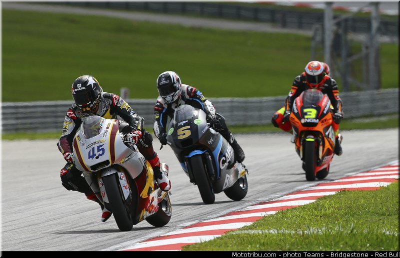 moto2_038_malaisie_sepang_2013