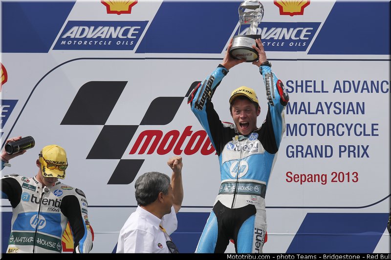 moto2_045_malaisie_sepang_2013