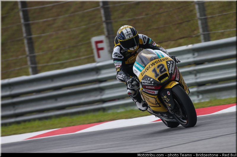 moto2_luthi_008_malaisie_sepang_2013