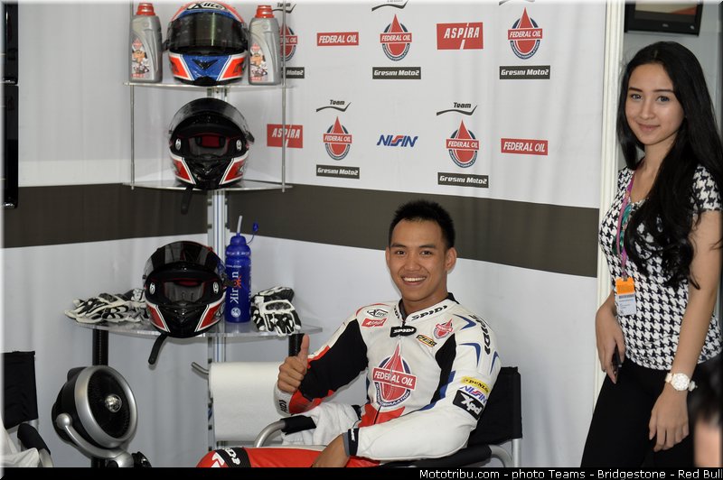 moto2_pradita_001_malaisie_sepang_2013