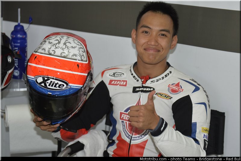 moto2_pradita_002_malaisie_sepang_2013
