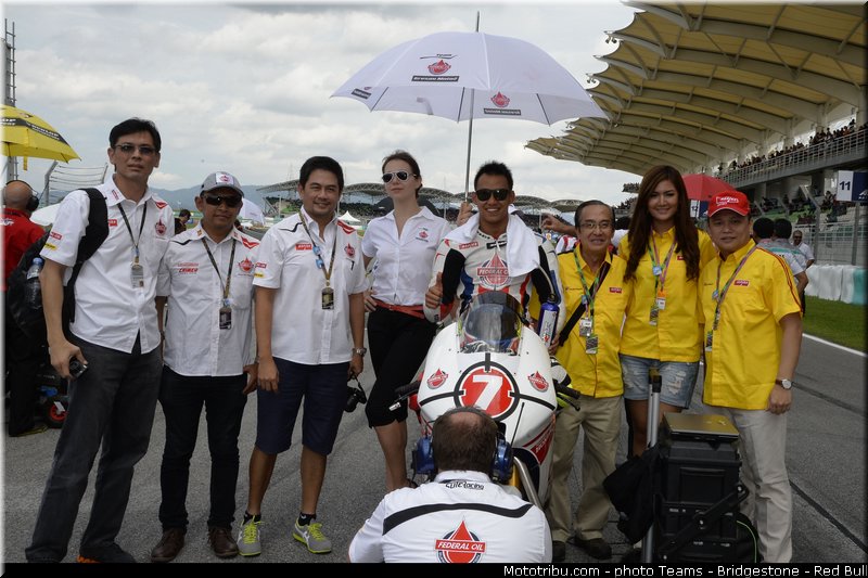 moto2_pradita_006_malaisie_sepang_2013