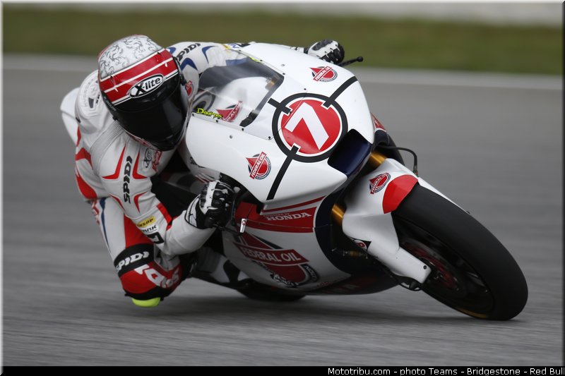 moto2_pradita_007_malaisie_sepang_2013