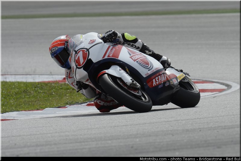 moto2_pradita_009_malaisie_sepang_2013