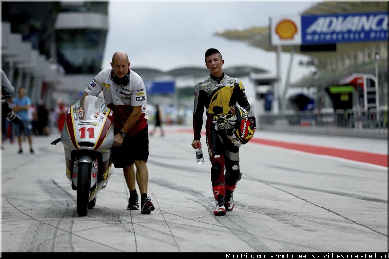 moto3_loi_011_malaisie_sepang_2013