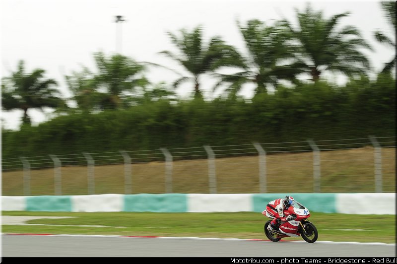 moto3_oliveira_001_malaisie_sepang_2013