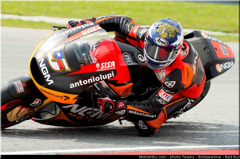 motogp_edwards_006_malaisie_sepang_2013