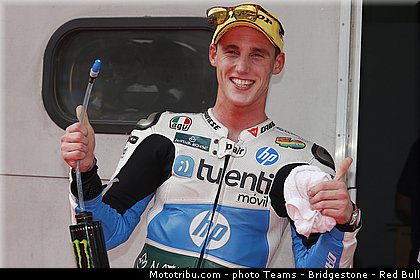 moto2_espargaro_p_009_malaisie_sepang_2013.jpg