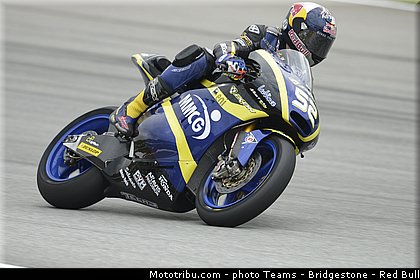 moto2_kent_002_malaisie_sepang_2013.jpg