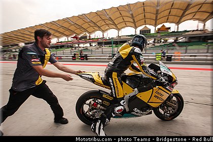 moto2_luthi_007_malaisie_sepang_2013.jpg