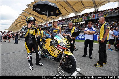 moto2_luthi_012_malaisie_sepang_2013.jpg