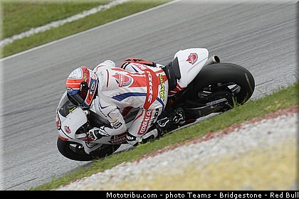 moto2_pradita_008_malaisie_sepang_2013.jpg
