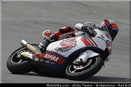 moto2_pradita_011_malaisie_sepang_2013.jpg
