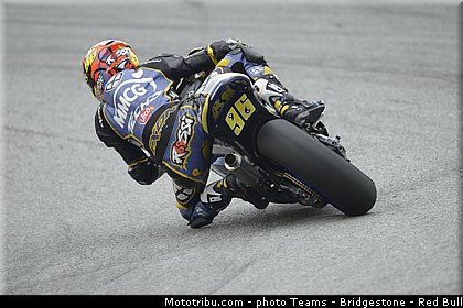 moto2_rossi_001_malaisie_sepang_2013.jpg