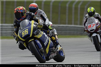 moto2_rossi_010_malaisie_sepang_2013.jpg