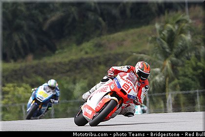 moto2_torres_001_malaisie_sepang_2013.jpg
