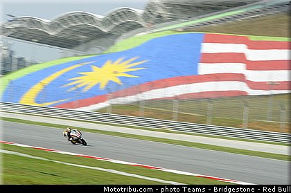 moto3_loi_001_malaisie_sepang_2013.jpg
