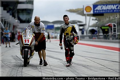 moto3_loi_011_malaisie_sepang_2013.jpg