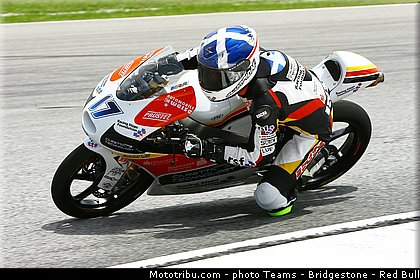 moto3_mcphee_004_malaisie_sepang_2013.jpg