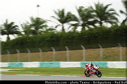 moto3_oliveira_001_malaisie_sepang_2013.jpg