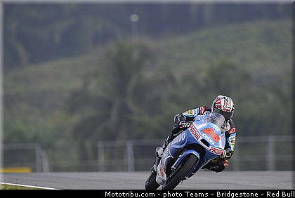 moto3_vinales_m_004_malaisie_sepang_2013.jpg