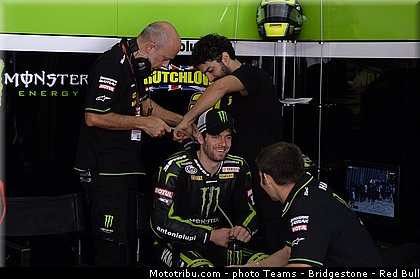 motogp_crutchlow_024_malaisie_sepang_2013.jpg