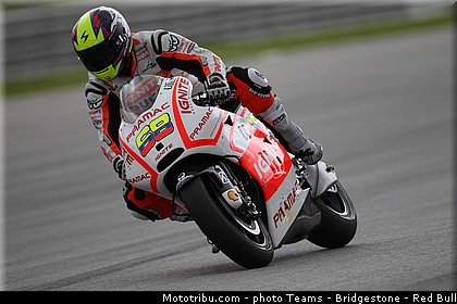 motogp_hernandez_011_malaisie_sepang_2013.jpg