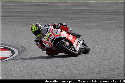 motogp_hernandez_017_malaisie_sepang_2013.jpg