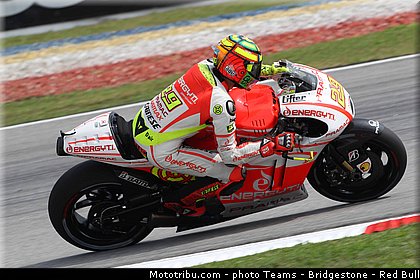 motogp_iannone_006_malaisie_sepang_2013.jpg