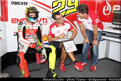 motogp_iannone_008_malaisie_sepang_2013.jpg