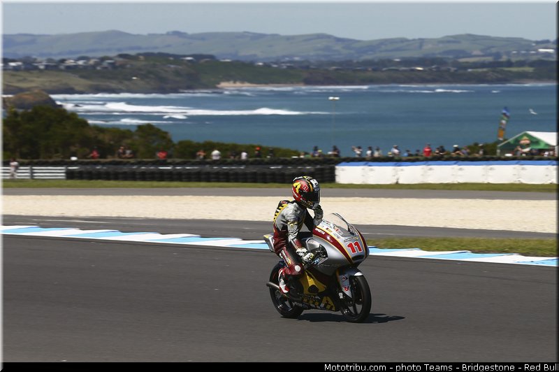 moto3_loi_0017_australie_philip_island_2013