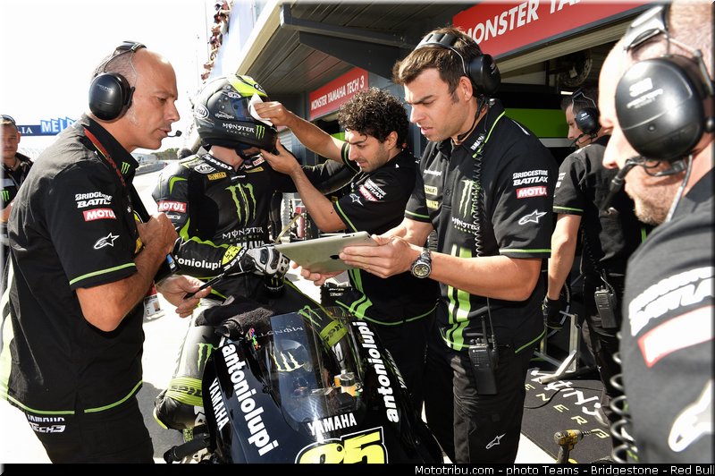 motogp_crutchlow_0022_australie_philip_island_2013