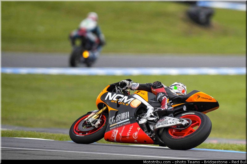 motogp_edwards_0007_australie_philip_island_2013