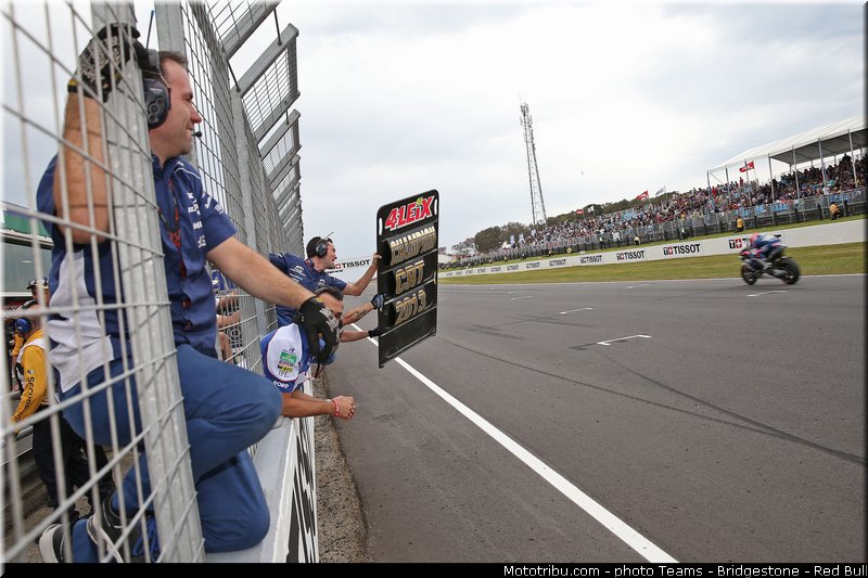 motogp_espargaro_0002_australie_philip_island_2013