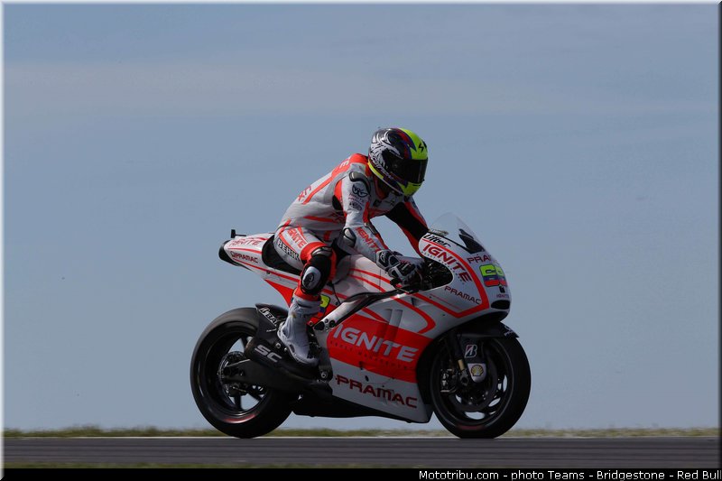 motogp_hernandez_0007_australie_philip_island_2013