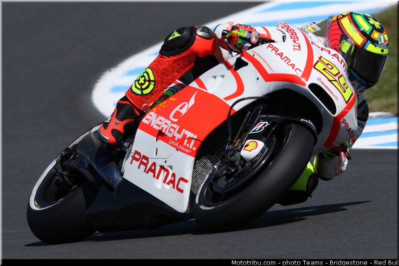 motogp_iannone_0001_australie_philip_island_2013
