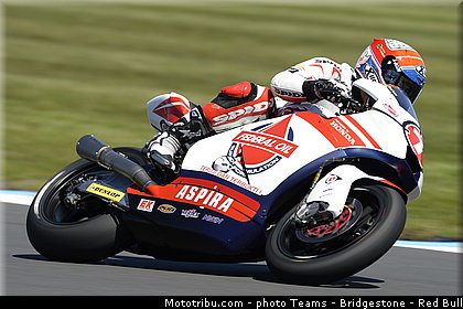 moto2_pradita_0005_australie_philip_island_2013.jpg
