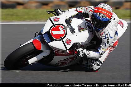moto2_pradita_0009_australie_philip_island_2013.jpg