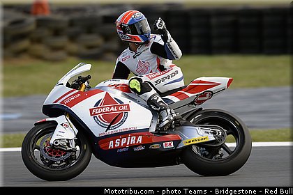 moto2_pradita_0014_australie_philip_island_2013.jpg