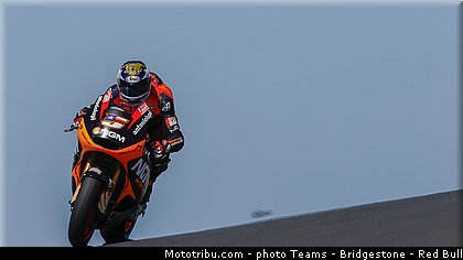 motogp_edwards_0005_australie_philip_island_2013.jpg