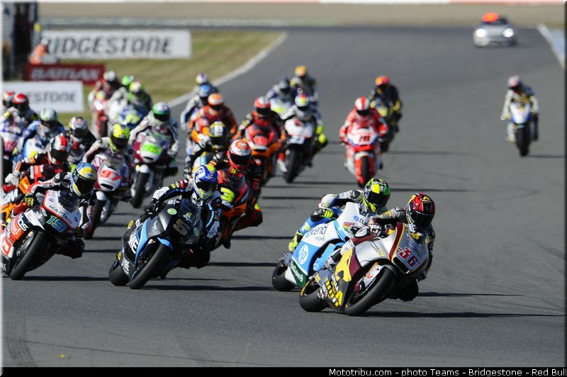 moto2_002_japon_motegi_2013