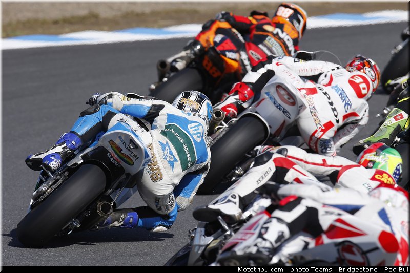 moto2_010_japon_motegi_2013