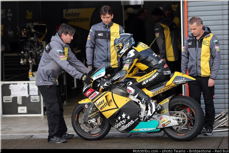 moto2_luthi_010_japon_motegi_2013