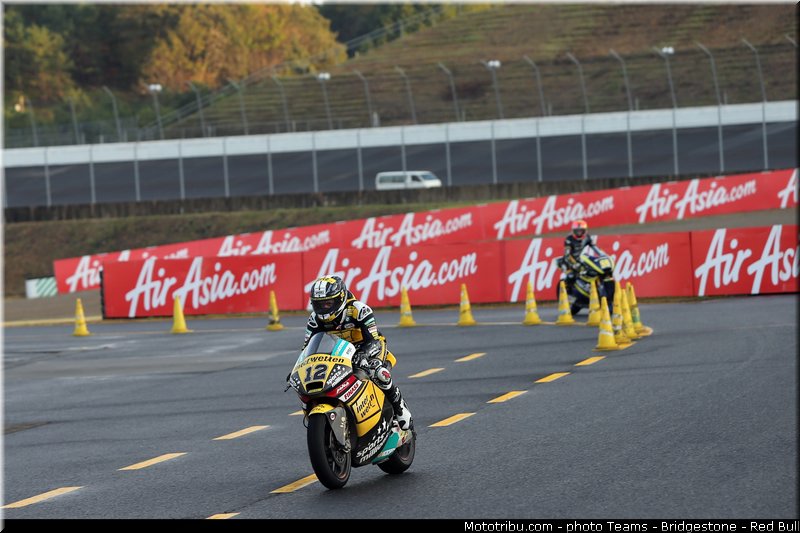 moto2_luthi_016_japon_motegi_2013
